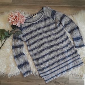 LOU & GREY Beautiful Blue White Knit Sweater